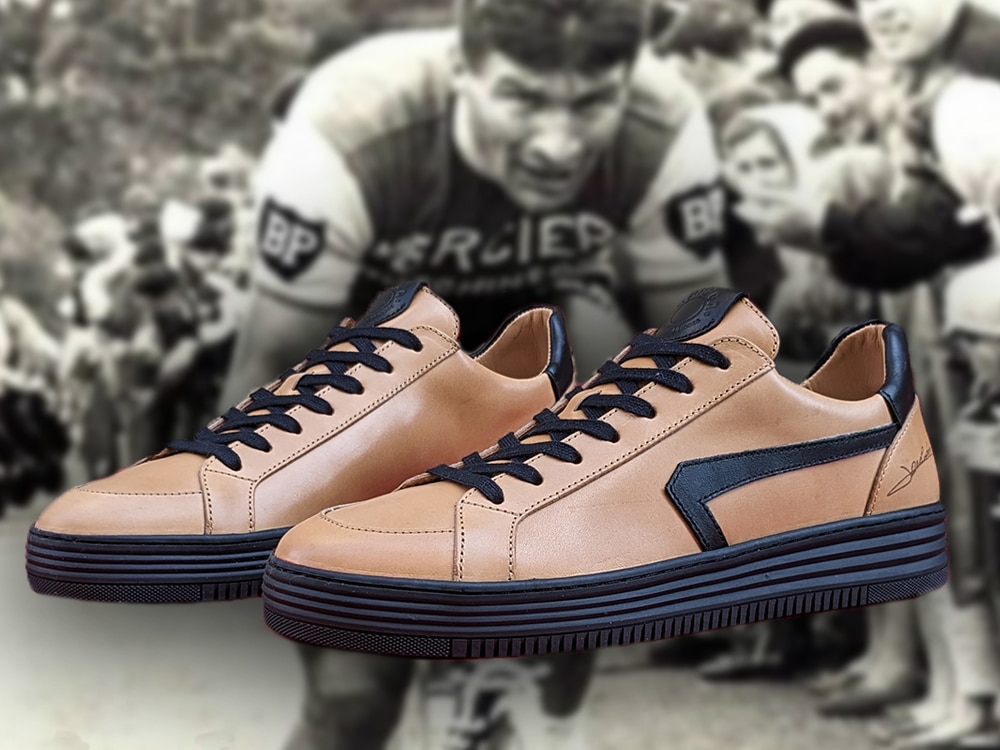 Une basket en hommage à Raymond POULIDOR